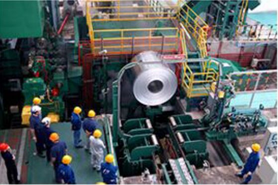 武漢船企客戶(hù)組團(tuán)考察明泰鋁業(yè)船用鋁板車(chē)間