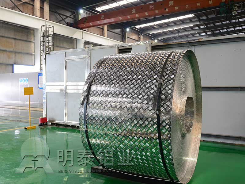 五條筋花紋鋁板卷